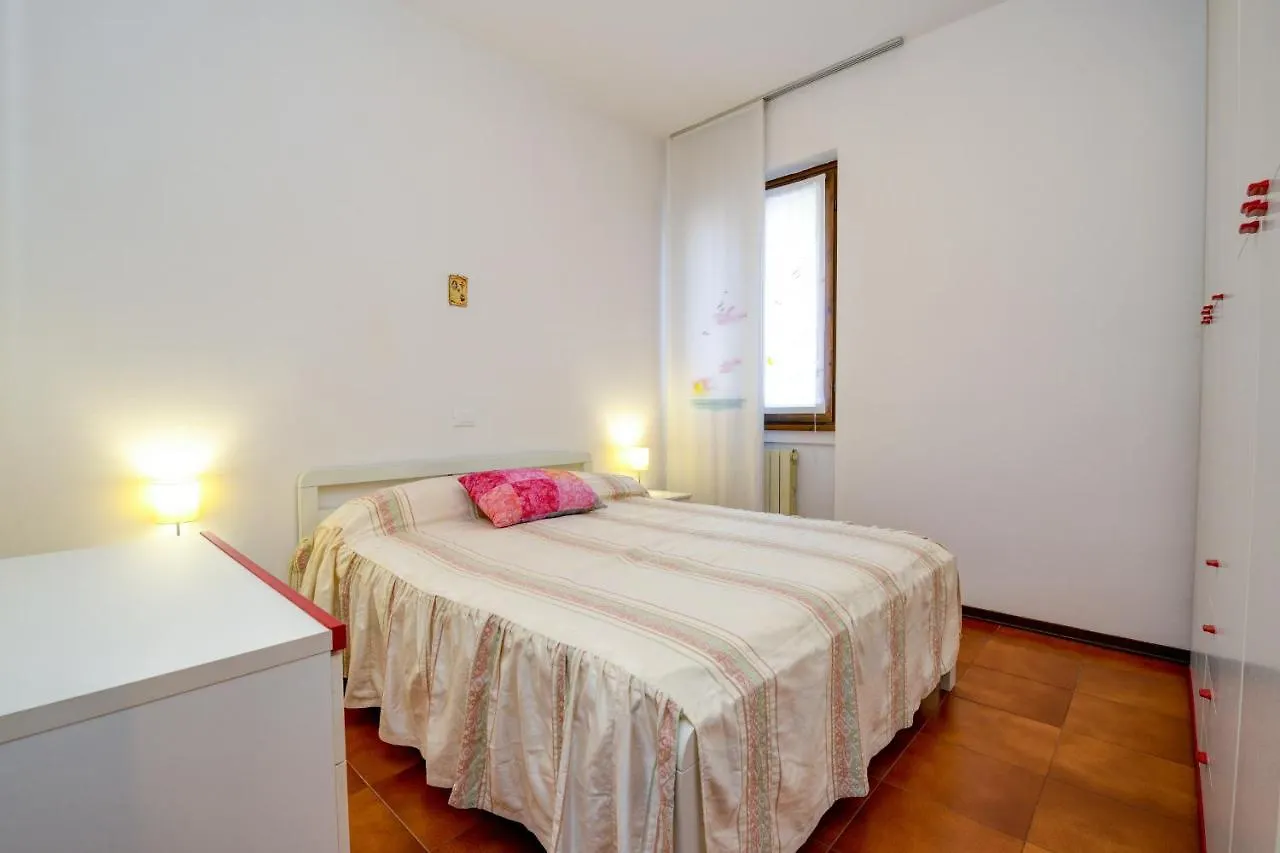 Apartment Appartamento Alba - Booking Garda Lake Tignale Italy