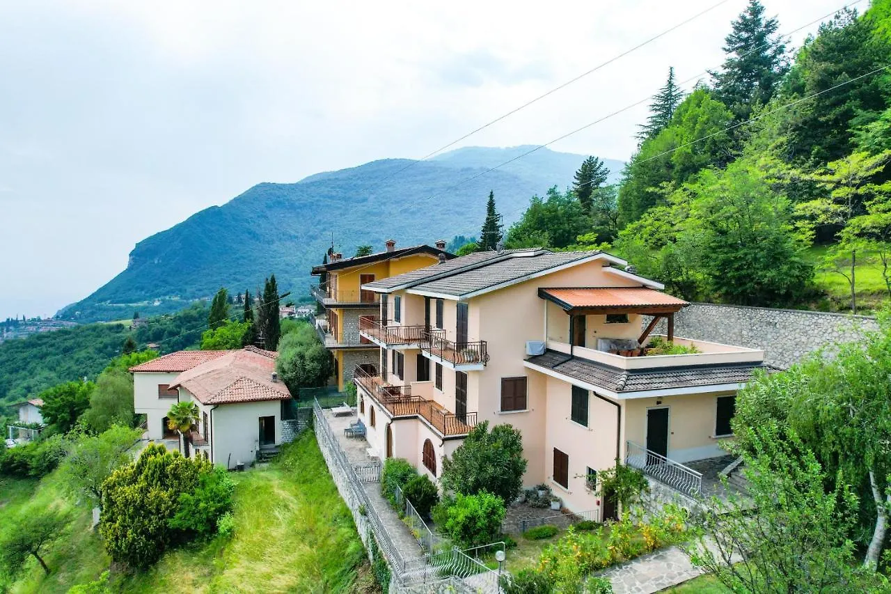 Apartment Appartamento Alba - Booking Garda Lake Tignale